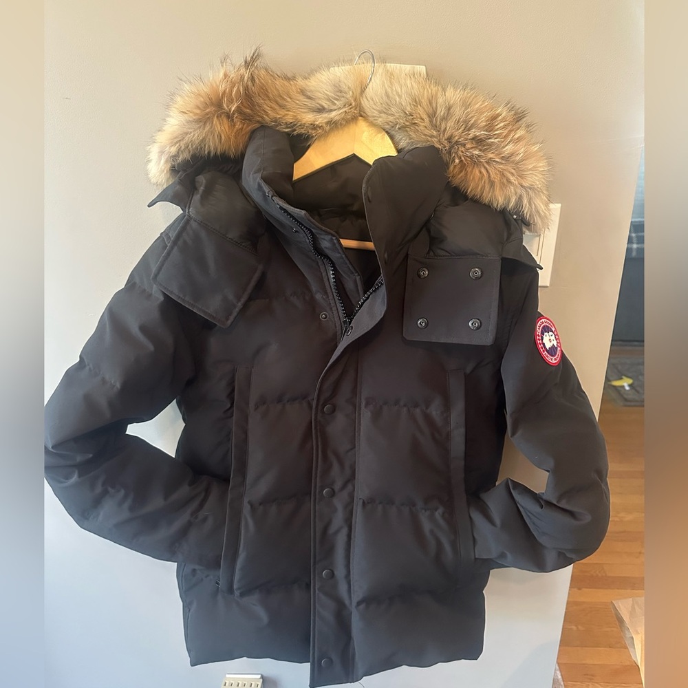 Canada Goose Wyndham Parka Medium